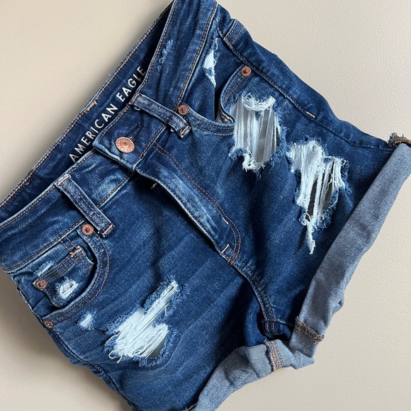 AE High Rise Shorts - Picture 3 of 5